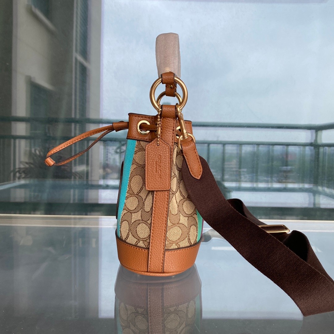 【會員分享】CHLOE仙氣 Woody 編織水桶包義大利省$3990！ | Buyandship 台灣 國際代運