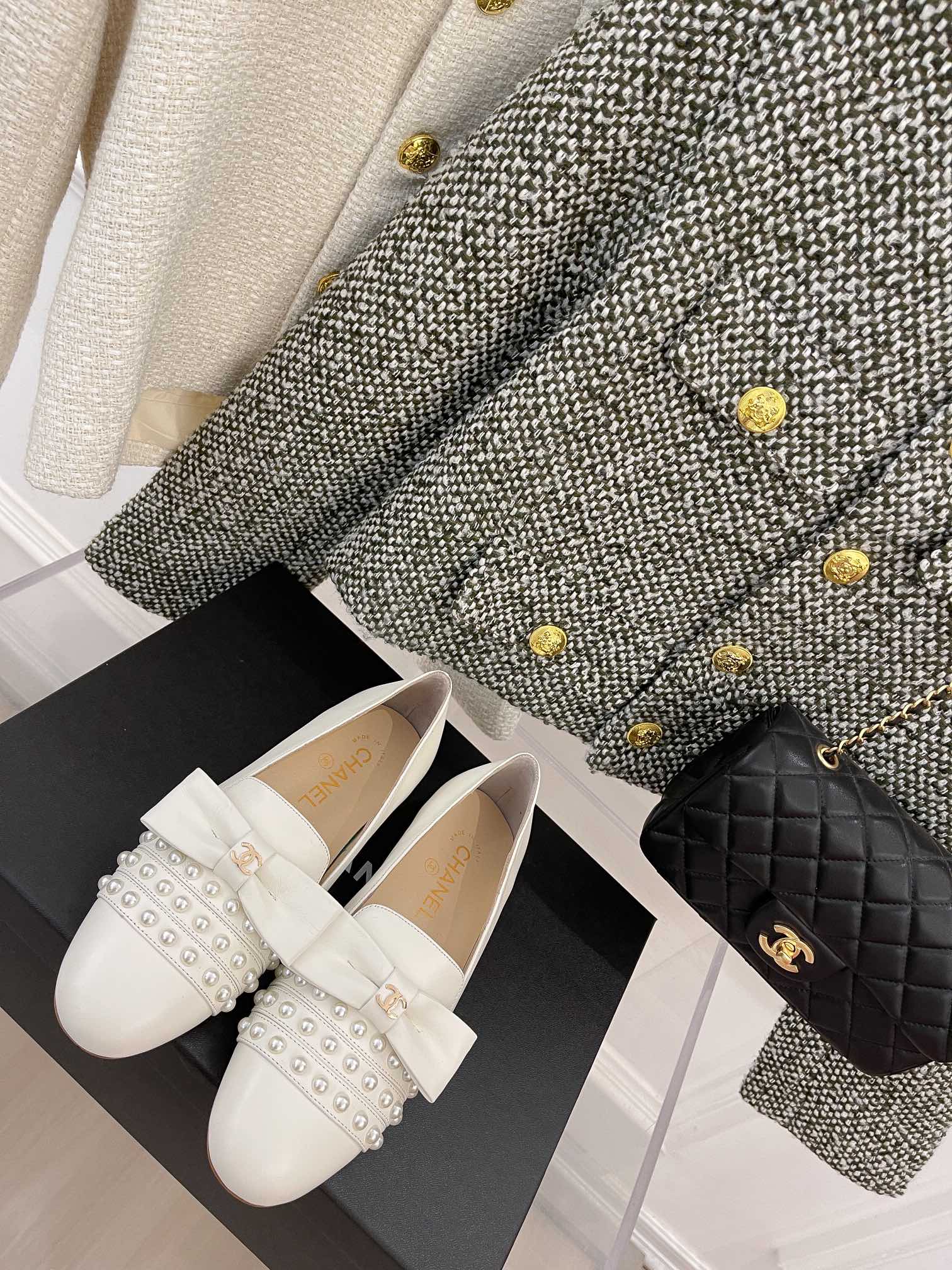 Chanel香奈儿2019 专柜新款一比一制作 经典编制做工精细、坡跟凉鞋、高贵优雅、不管你怎样搭配都有女神的风范，跟高八公分、面料材质，一级 ...
